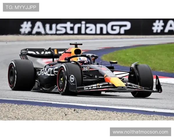 F1新浪体育历史回顾与经典比赛回放带你重温赛车运动的辉煌时刻